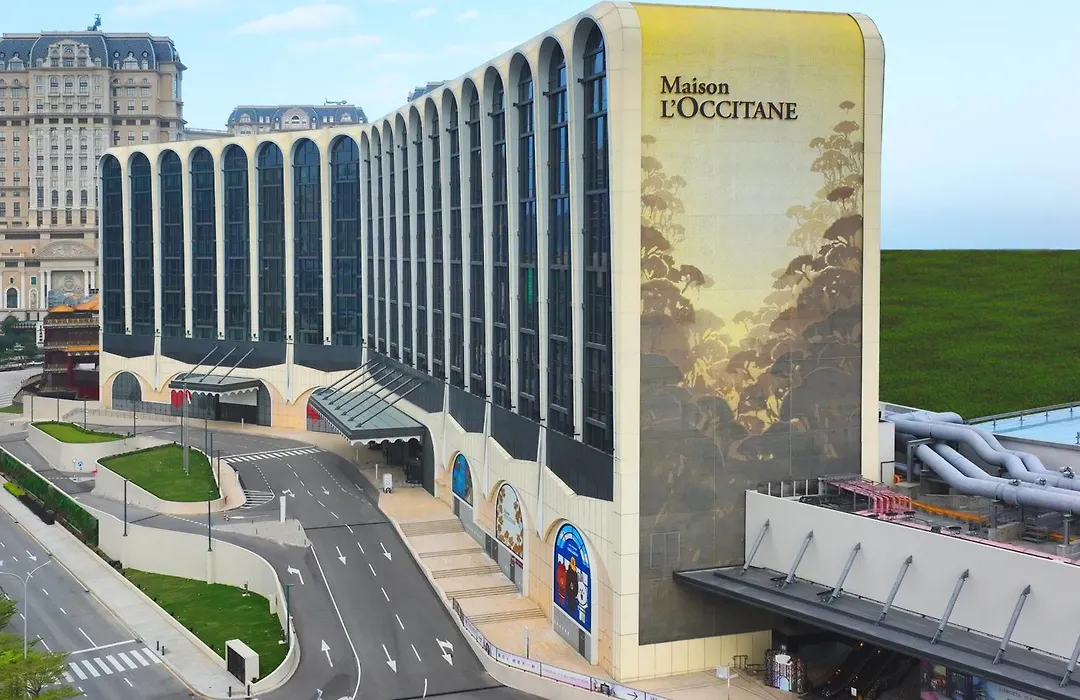 Maison L'Occitane-1