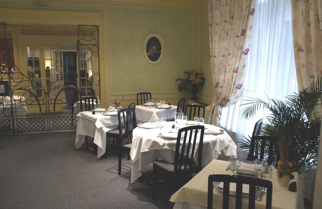 Logis Le Midland-1