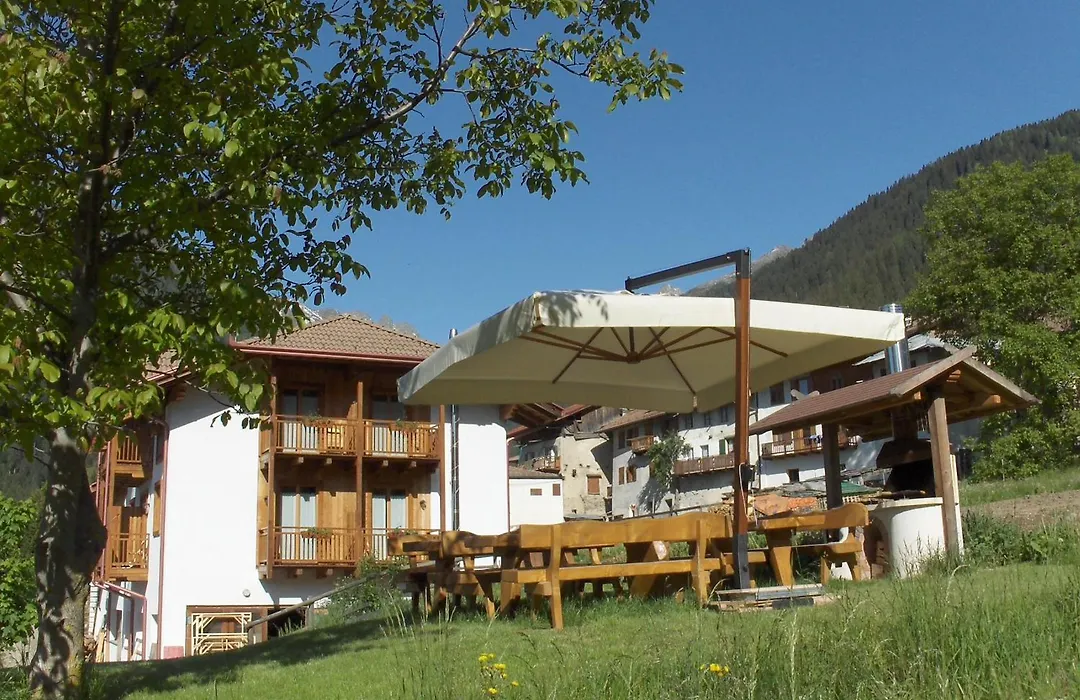 B&B Affittacamere Larix-1