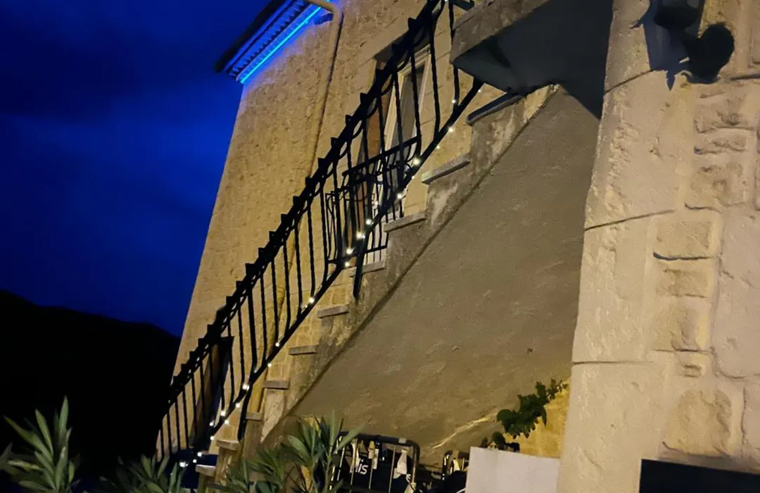 Hôtel Restaurant Douce France-1