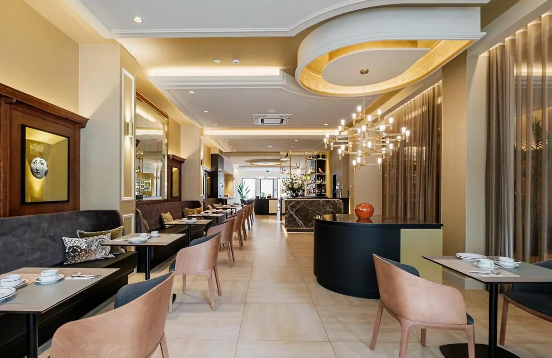 Hotel Royal-1