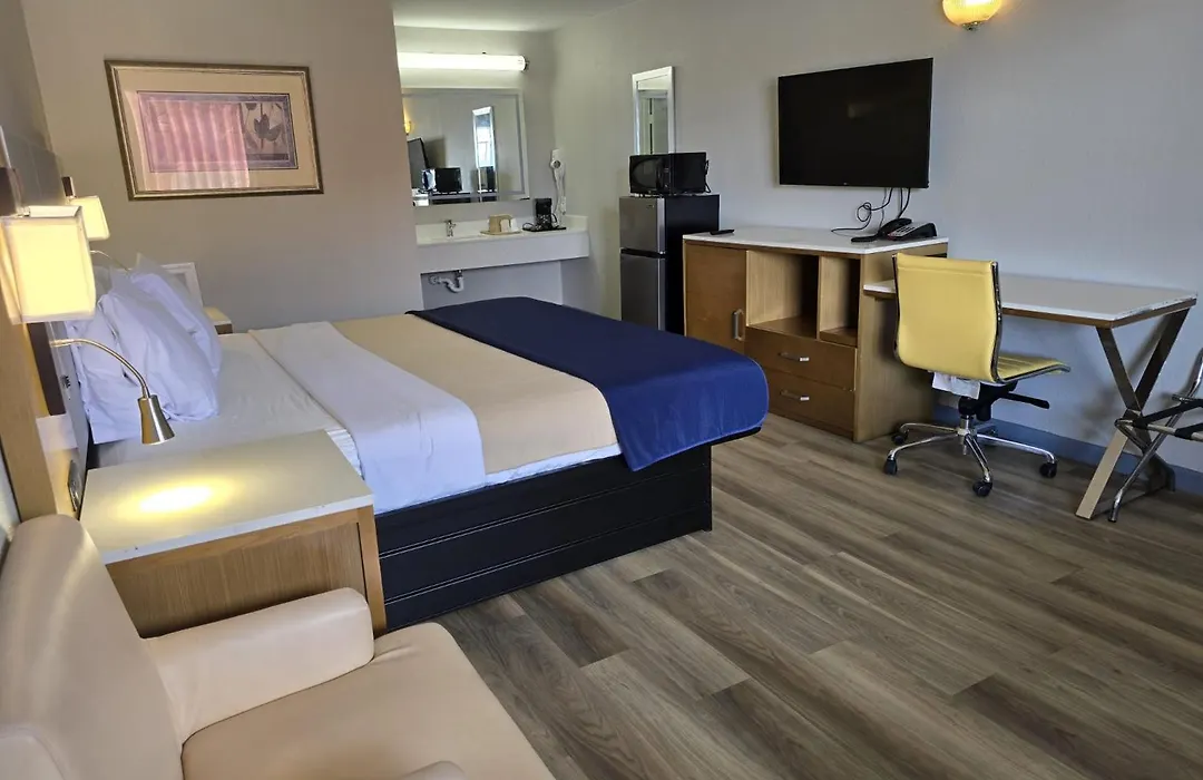 Americas Express Inn South Hill-1