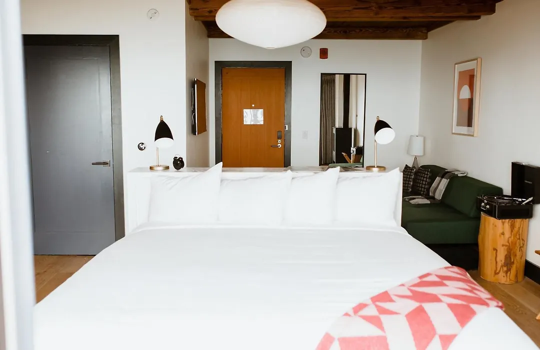 Timber Cove Resort-1