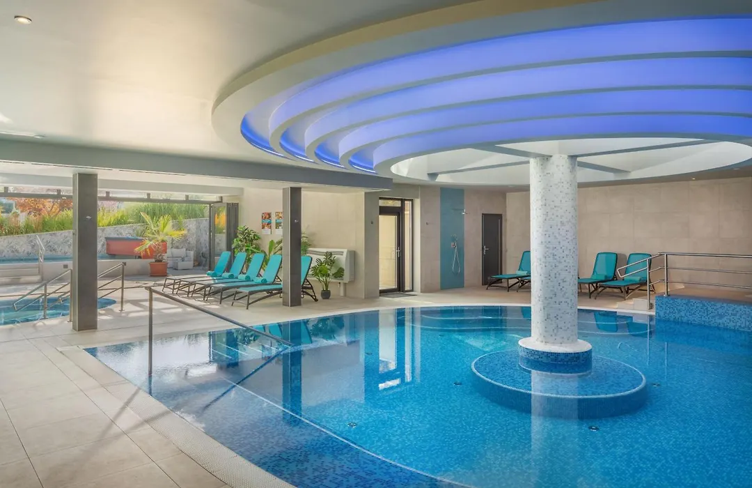 Sungarden Wellness Hotel Siófok-1