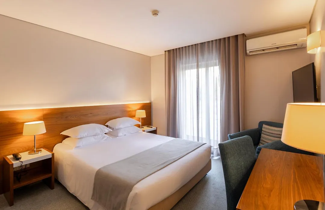Hotel Navarras-1