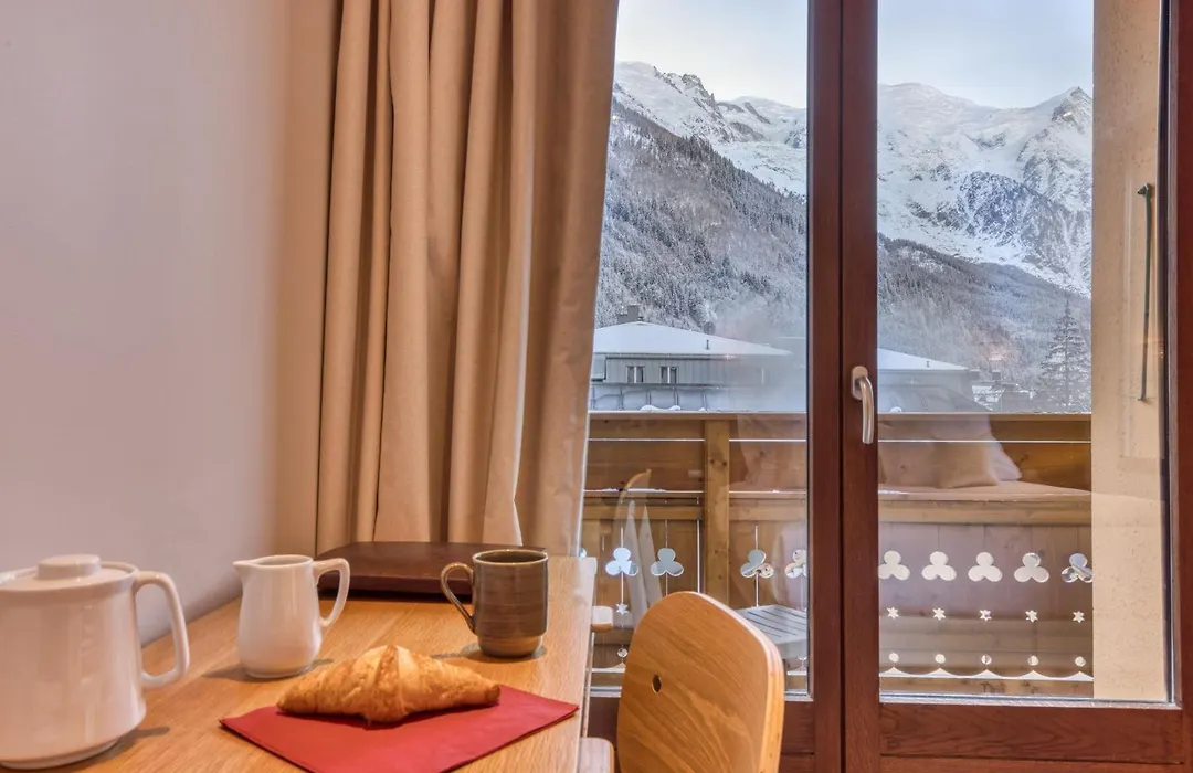 Les Gourmets - Chalet Hotel-1