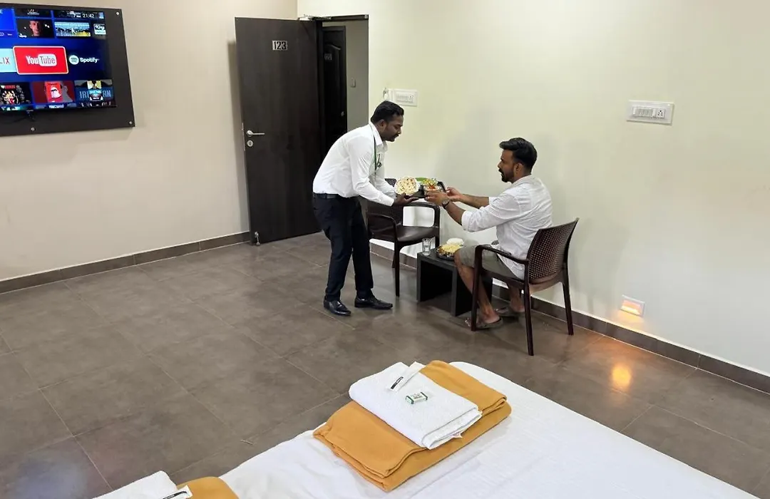 Sangeetha Business Hotel-1
