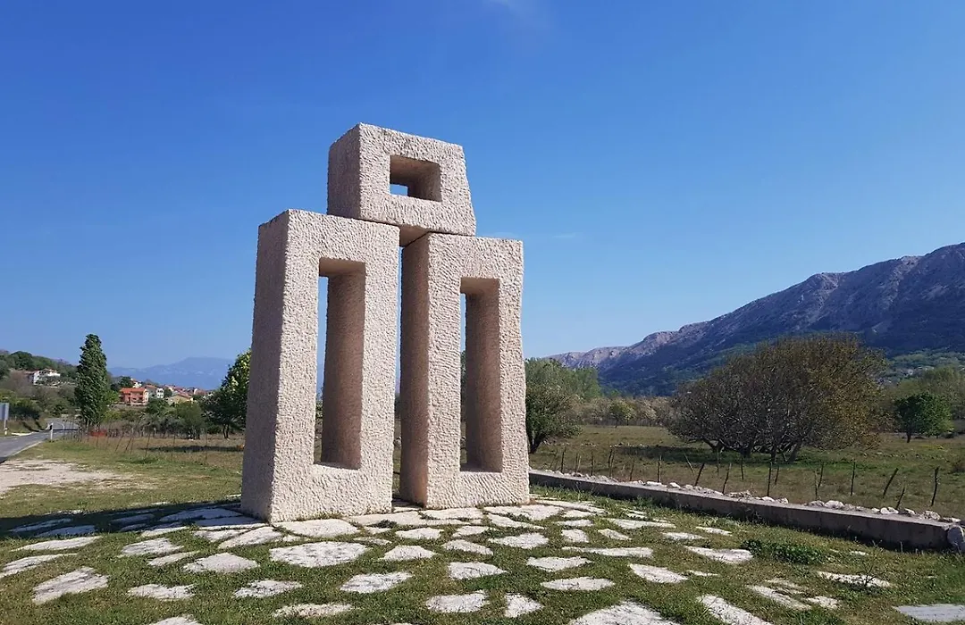 Sunshine Residence Baska-1