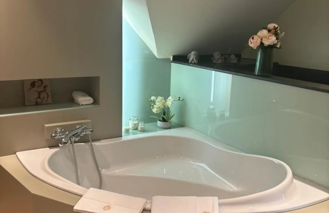 Sophia Rooms 14-1