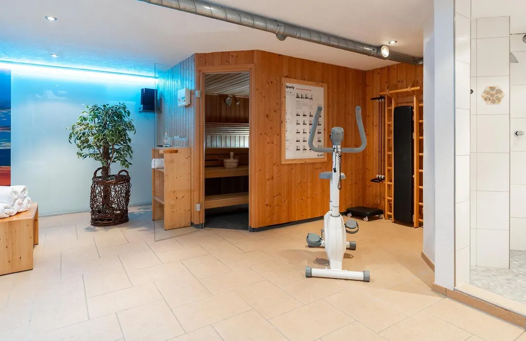Hotel Garni Madrisa-1