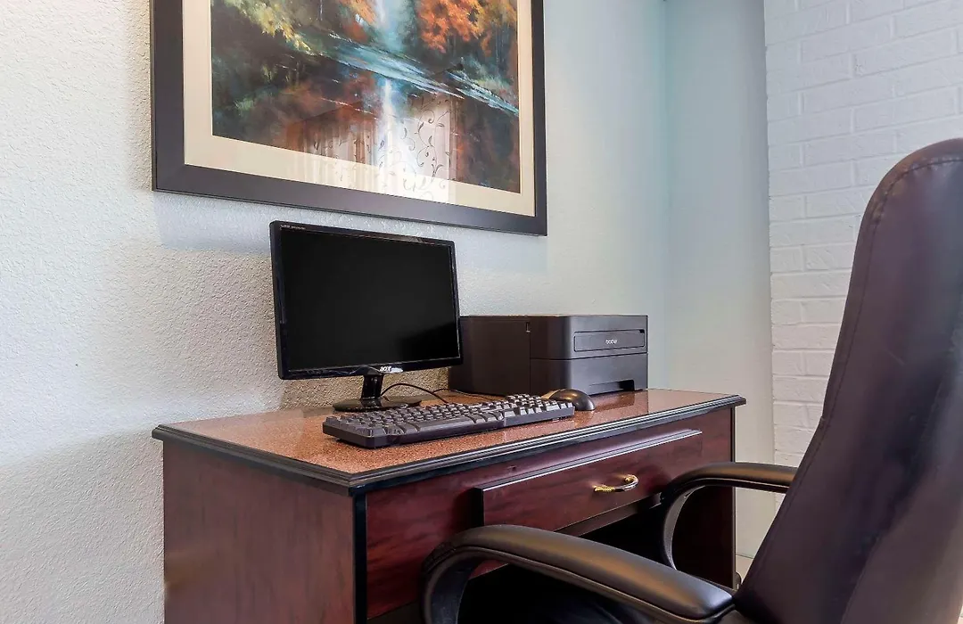 Quality Inn Sycamore - Dekalb-1