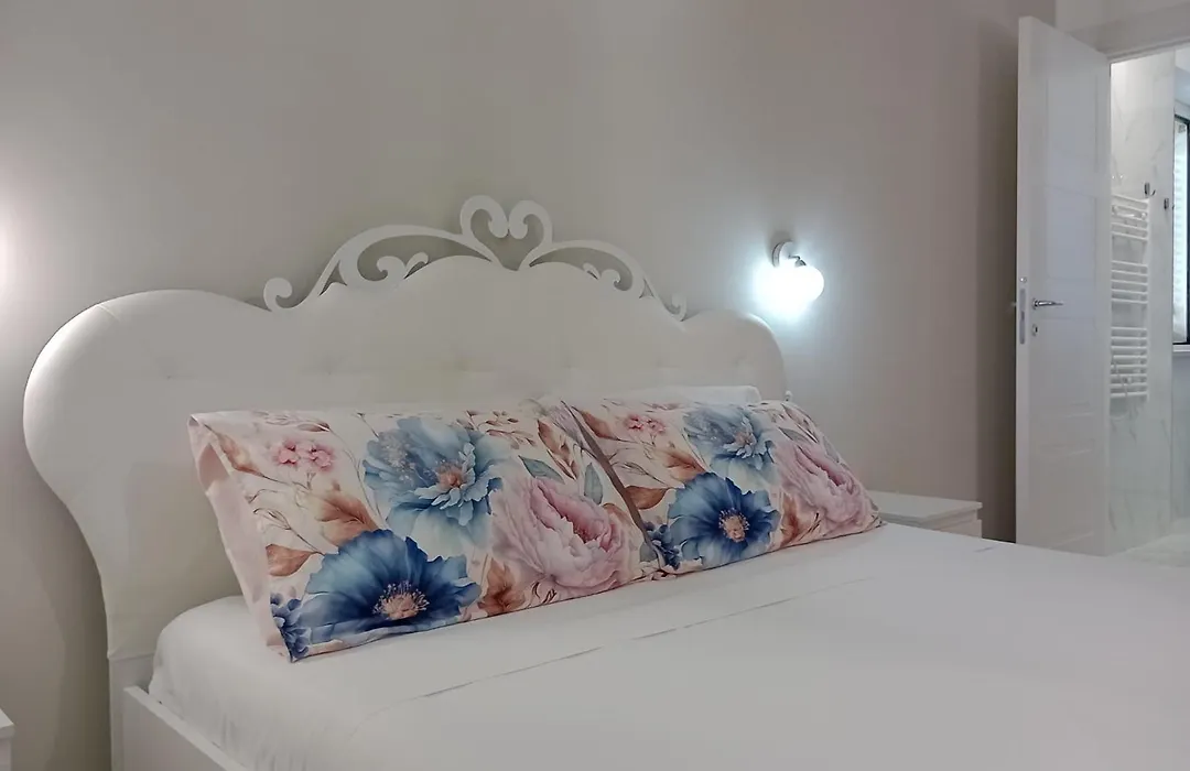 Viola Di Mare Rooms And Parking-1