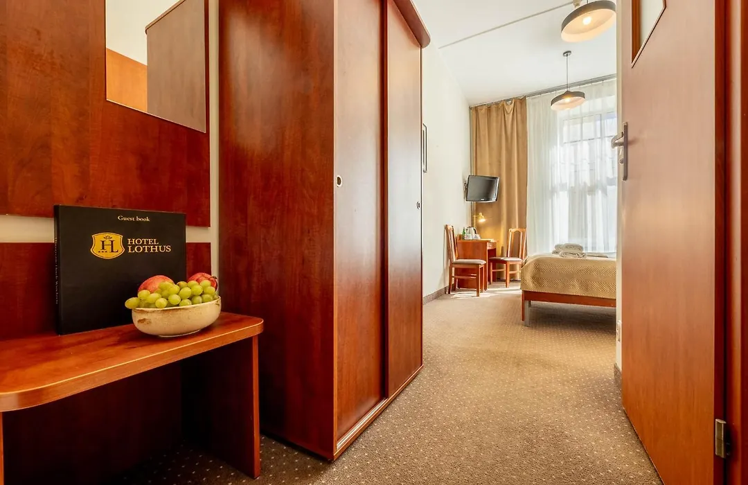 Hotel Lothus-1