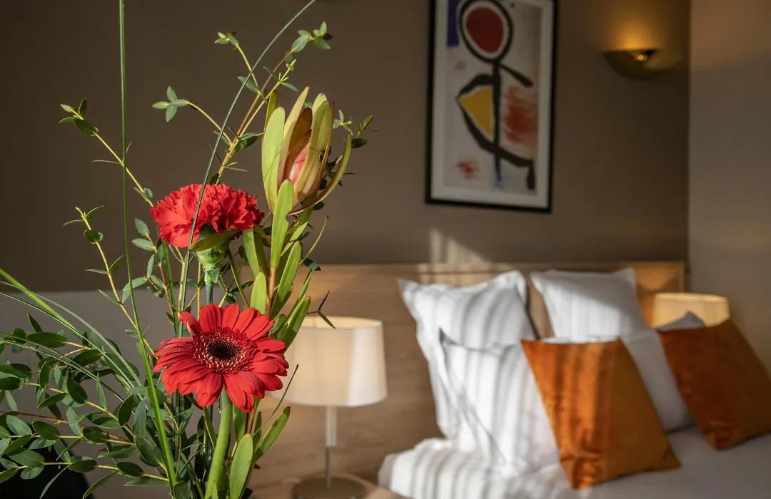 Le Cetai Cannes Beach Hotel-1