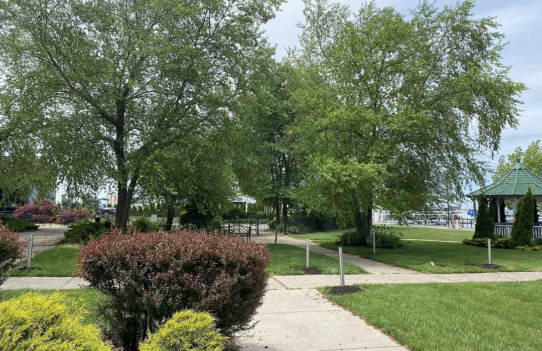 Clarion Hotel Conference Center On Lake Erie-1