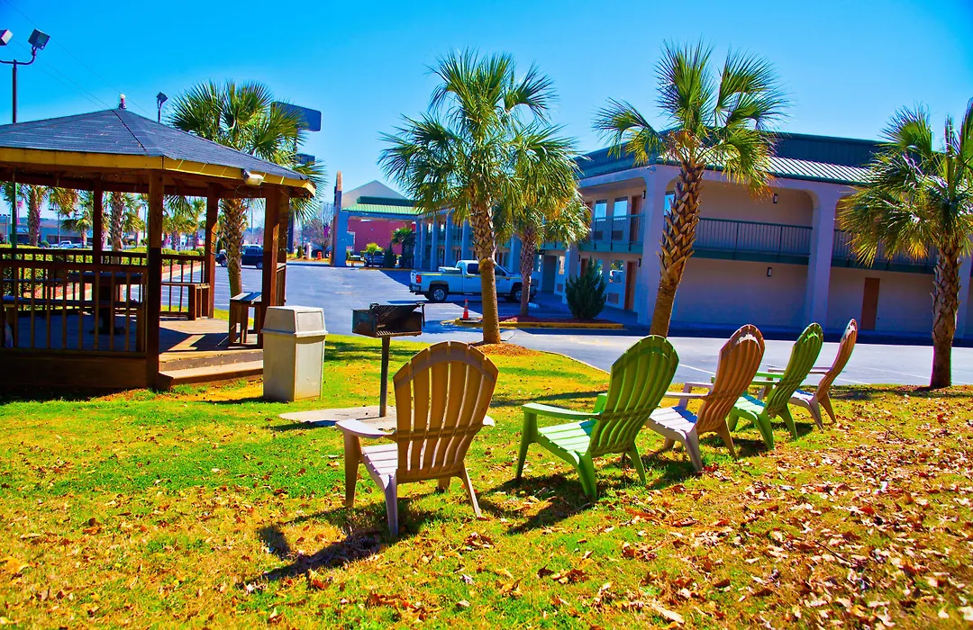 Quality Inn And Suites Macon-1