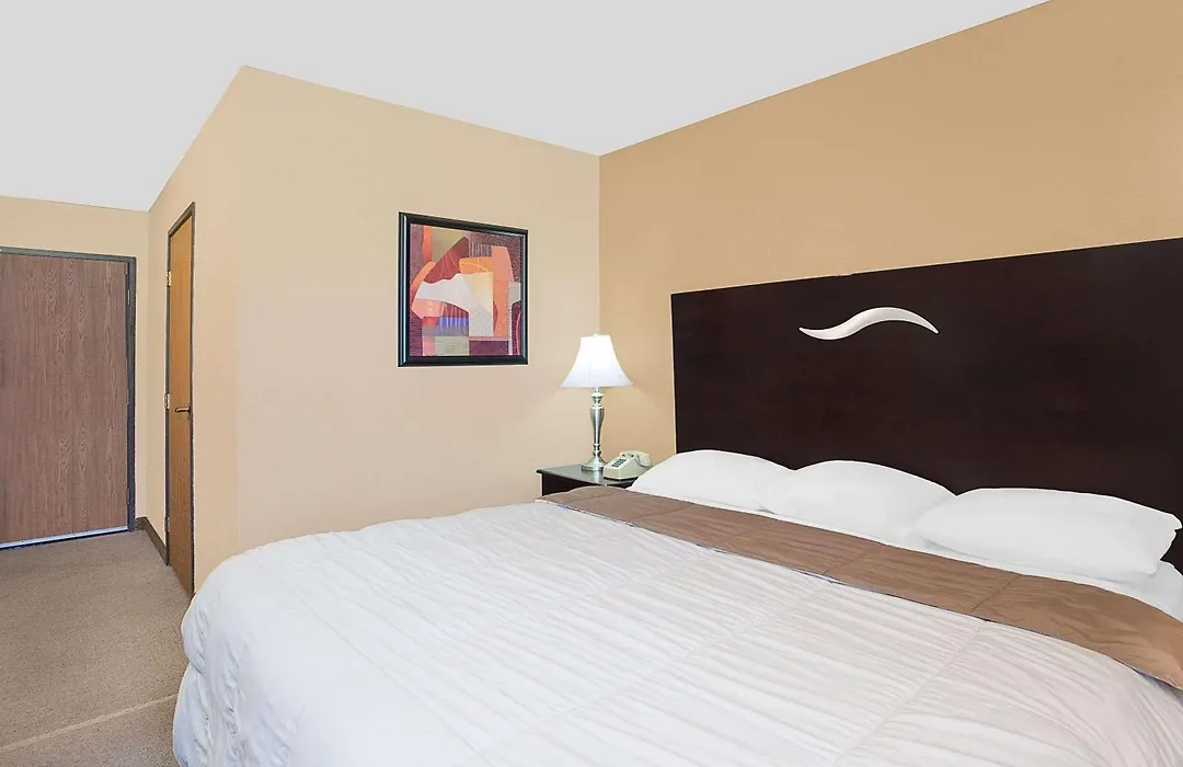 Super 8 By Wyndham Sheboygan Wi-1