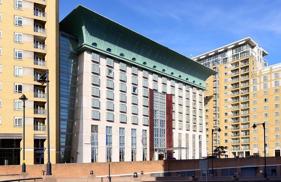 Canary Riverside Plaza Hotel-1