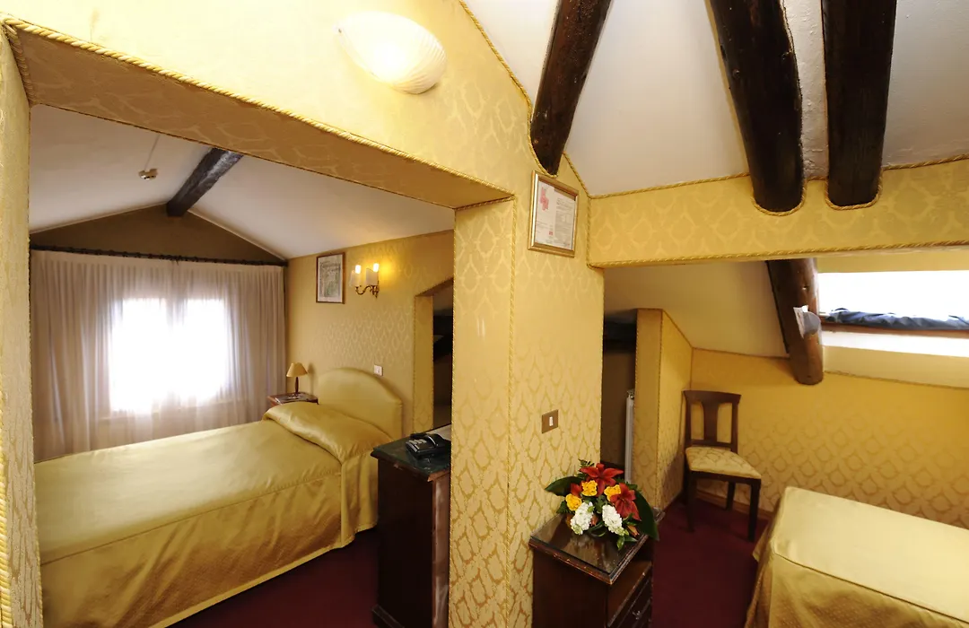 Hotel Villa Rosa-1