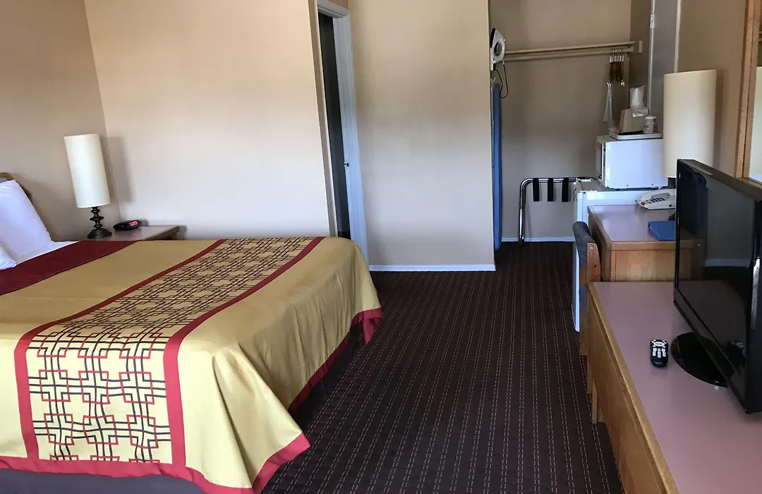 Scottish Inns Ashland-1