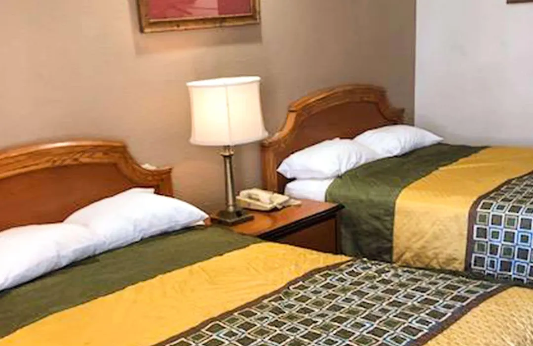 Crown Lodge Motel-1