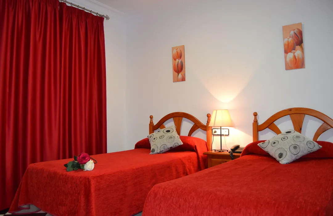 Hotel Oasis-1