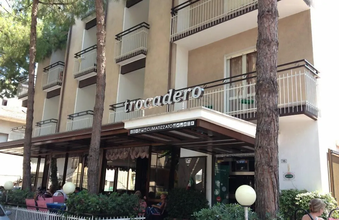 Hotel Trocadero-1
