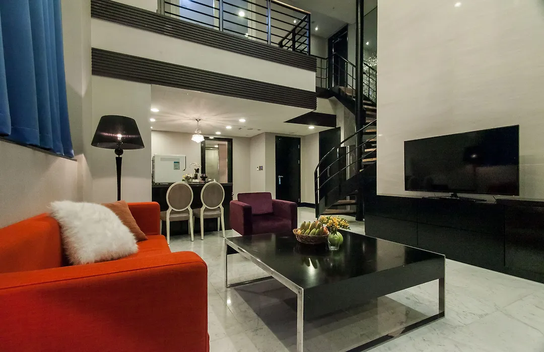 Hotel Pharos-1