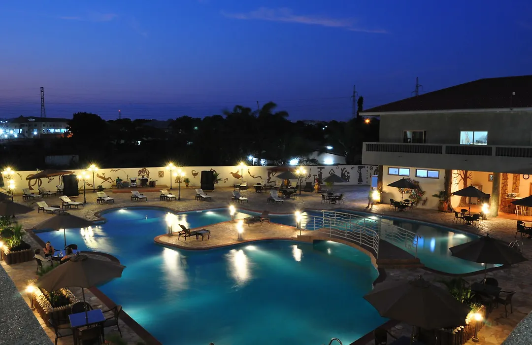 Mensvic Grand Hotel-1