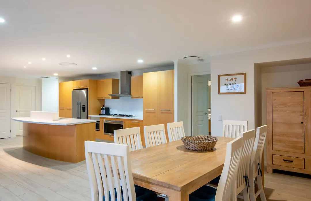 The Village Holiday Apartments At Burleigh Heads-1