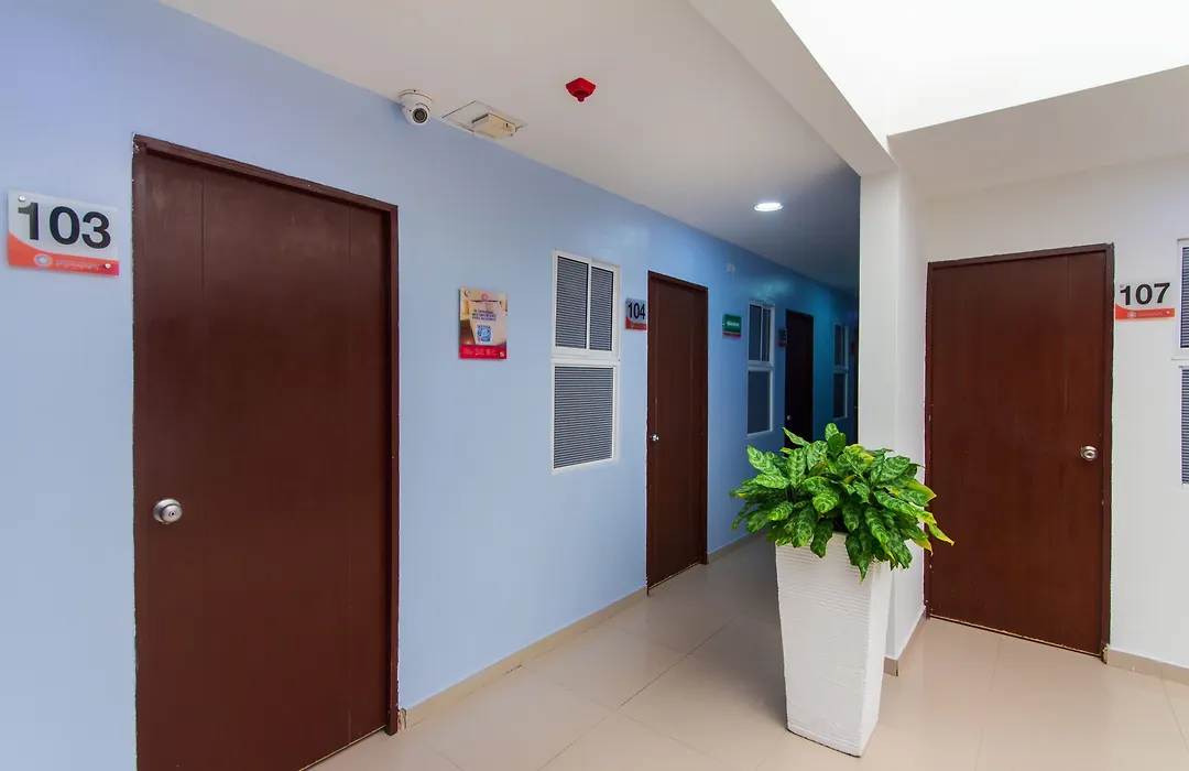 Azuan Suites Hotel By Geh Suites-1