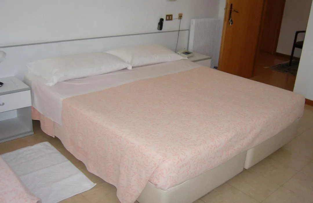 Hotel Villa Carla-1