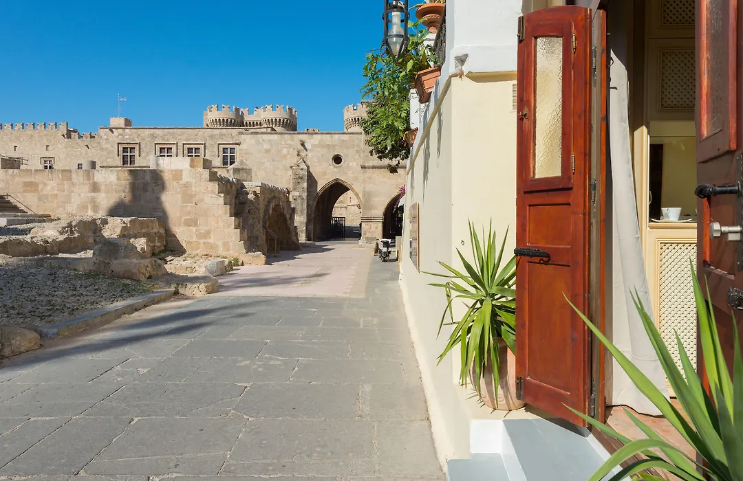 Nikos Takis Fashion Boutique Hotel-1