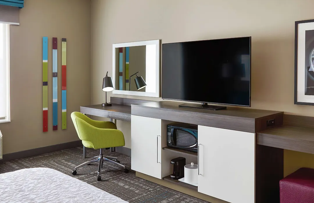 Hampton Inn & Suites Chicago/Waukegan-1