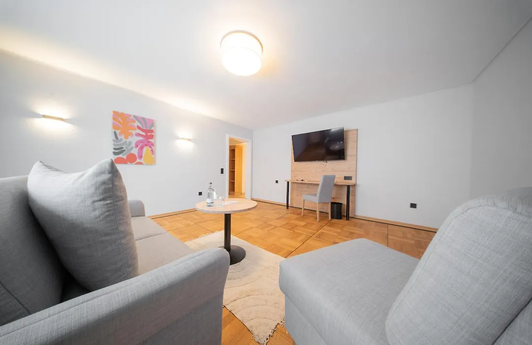 Hotel Adler - Paulas Alb-1