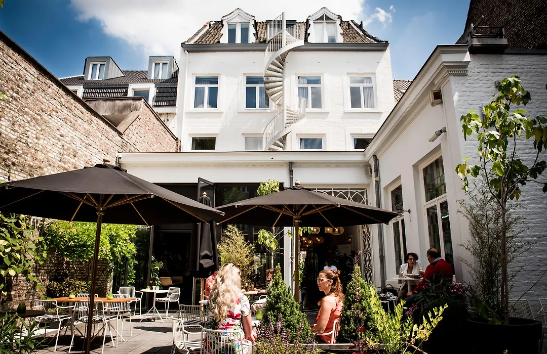 Fitz Roy Urban Hotel, Bar&Garden-1