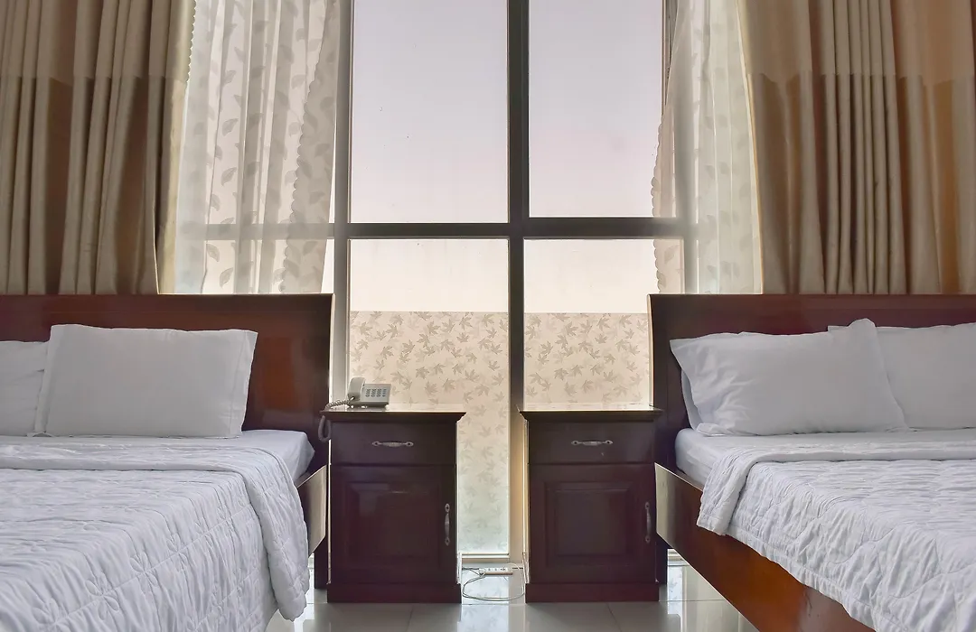 Golden Hotel-1