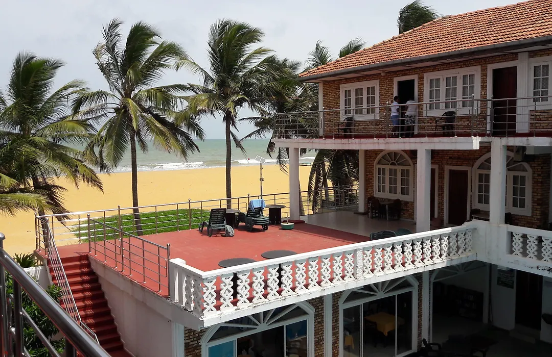 Oasis Beach Resort-1