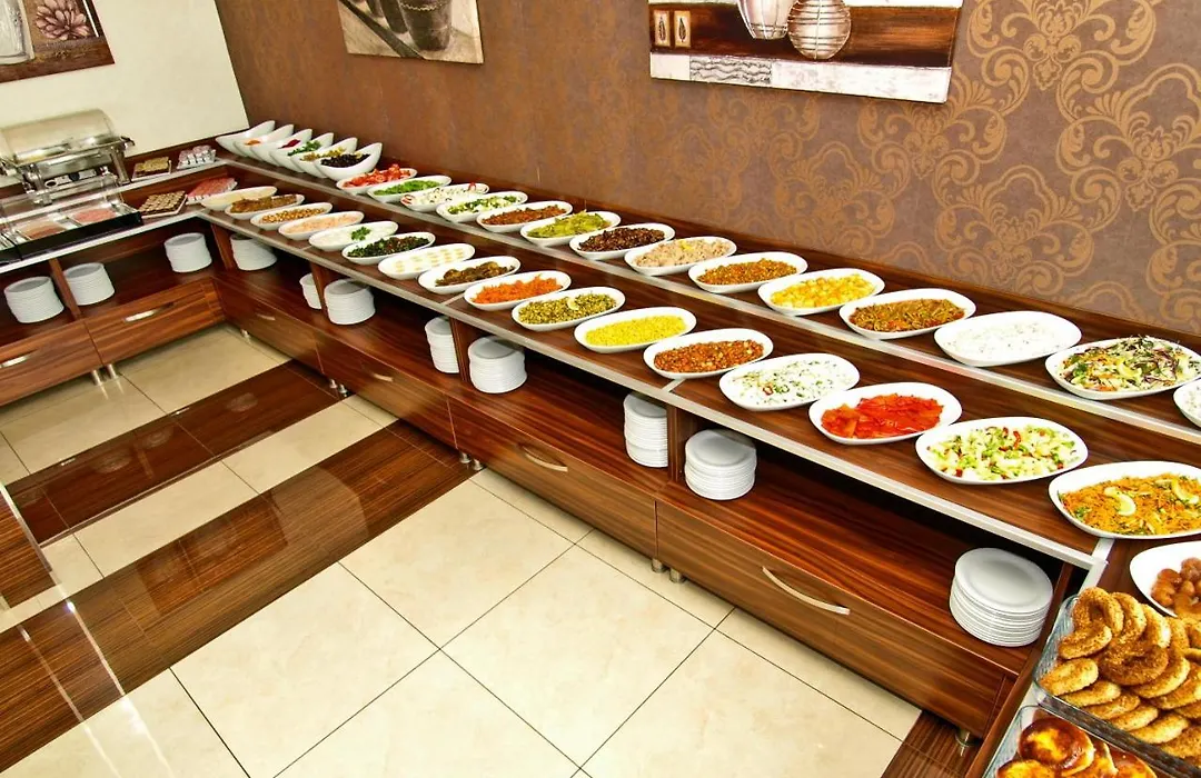 Gold Hotel-1