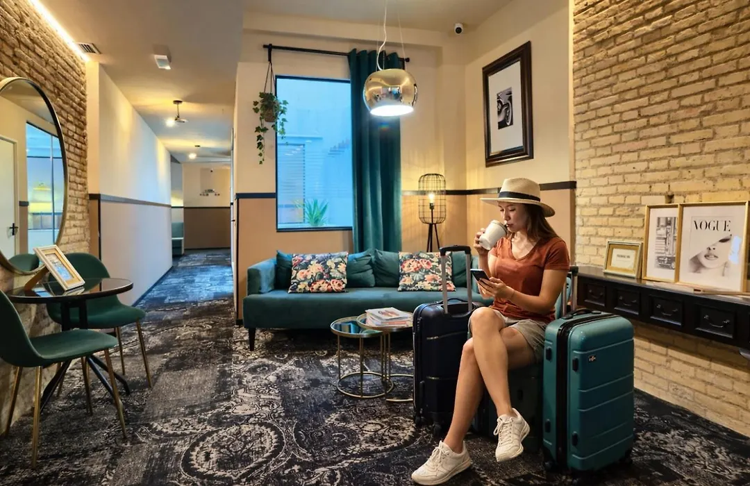 Hografic Hotel-1