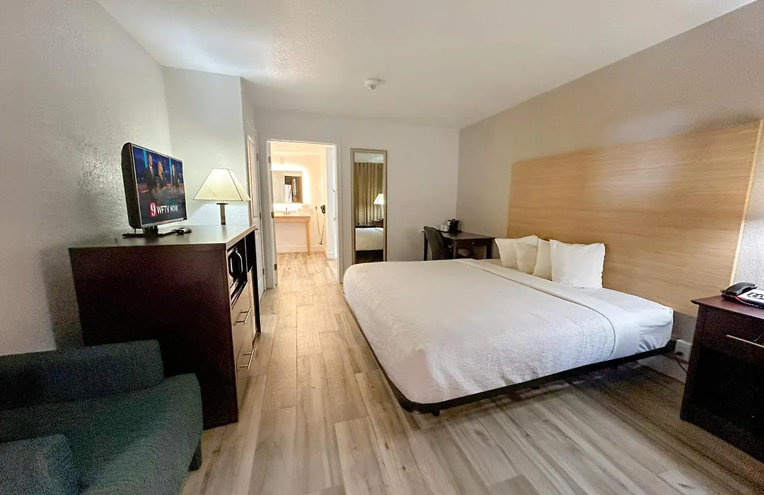 Hotel Monreale Express & Studios Idrive District-1