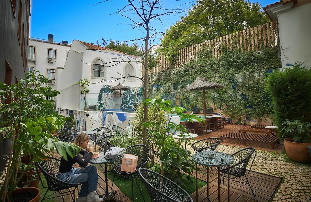 Secret Patio Lisbon-1