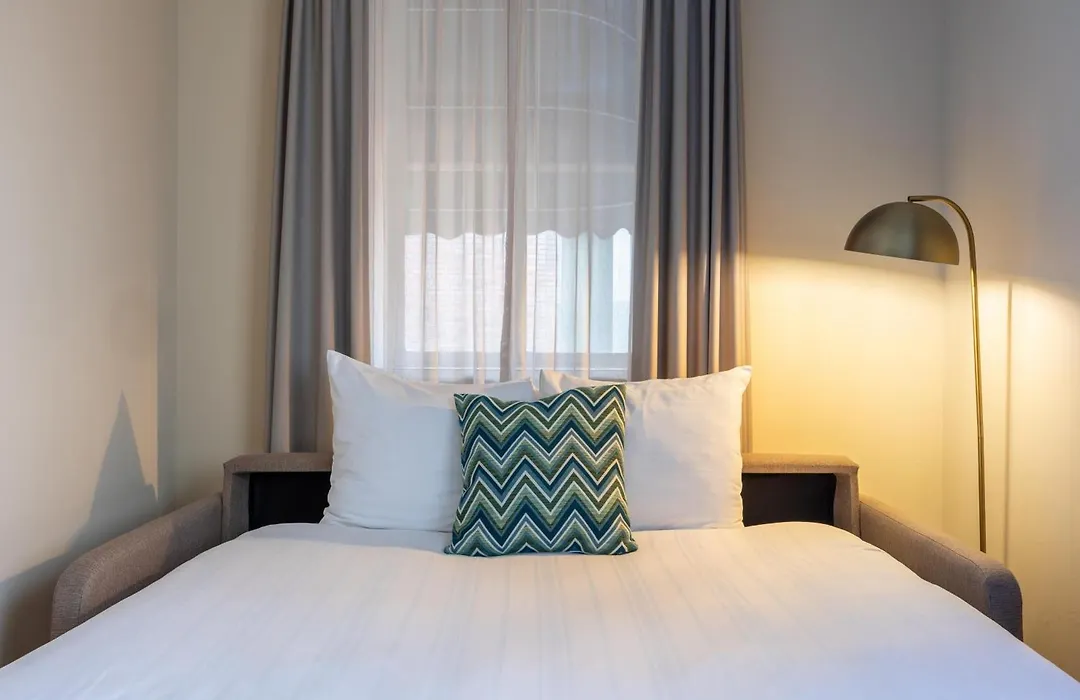 Leonardo Hotel Breda City Center-1