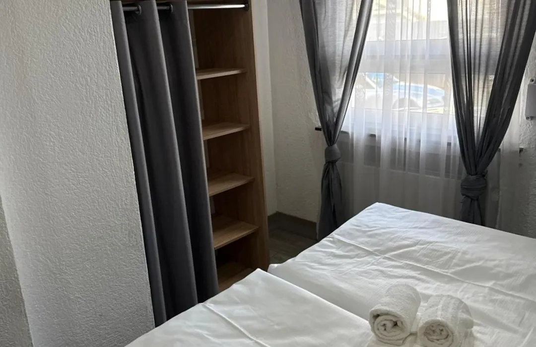 Hotel Rhein INN-1