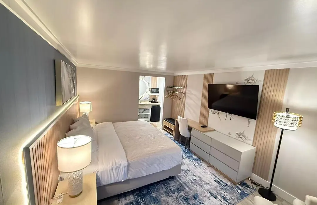 The Aventis Inn-1