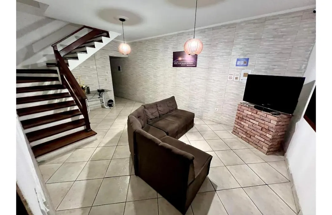 Haja Luz Casa Pousada 1 em Itaquaquecetuba-1