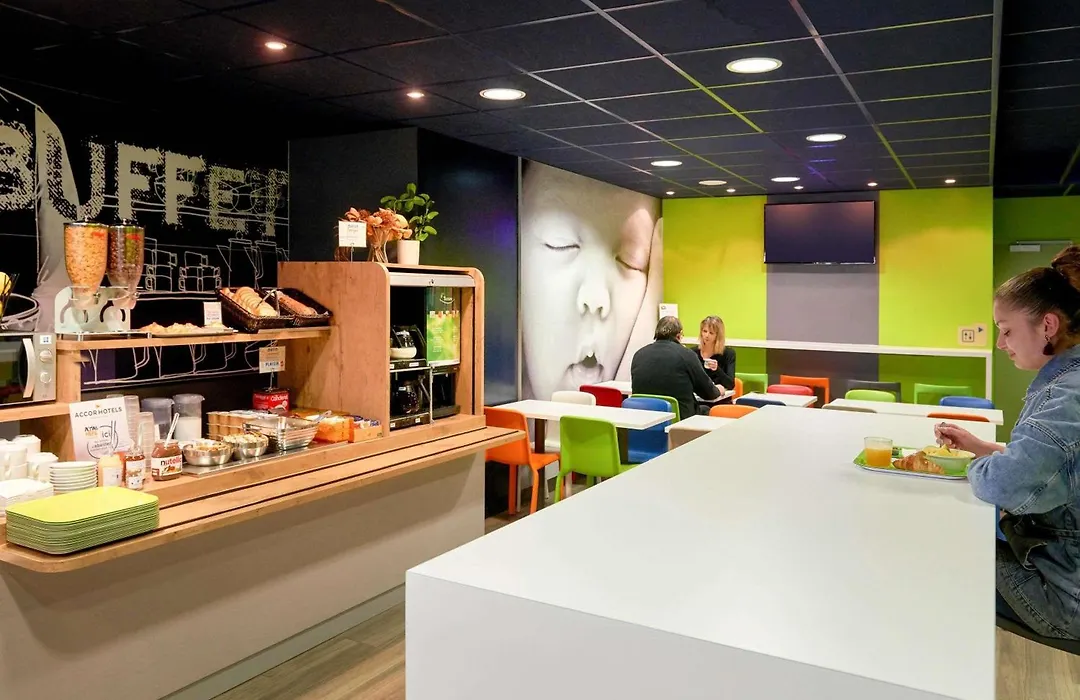 ibis budget Cholet Centre-1