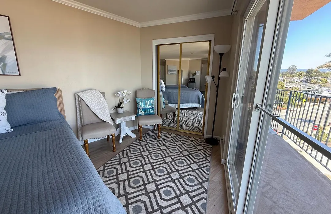 Capitola Beach Suites-1