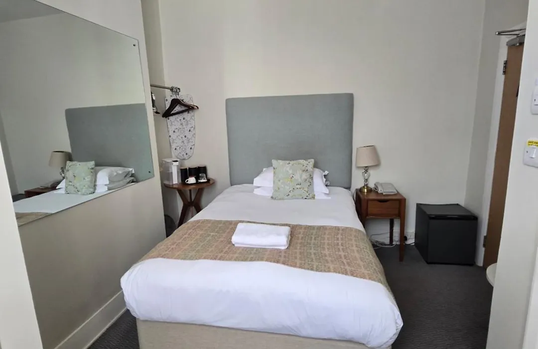 Sea Spray Hotel-1