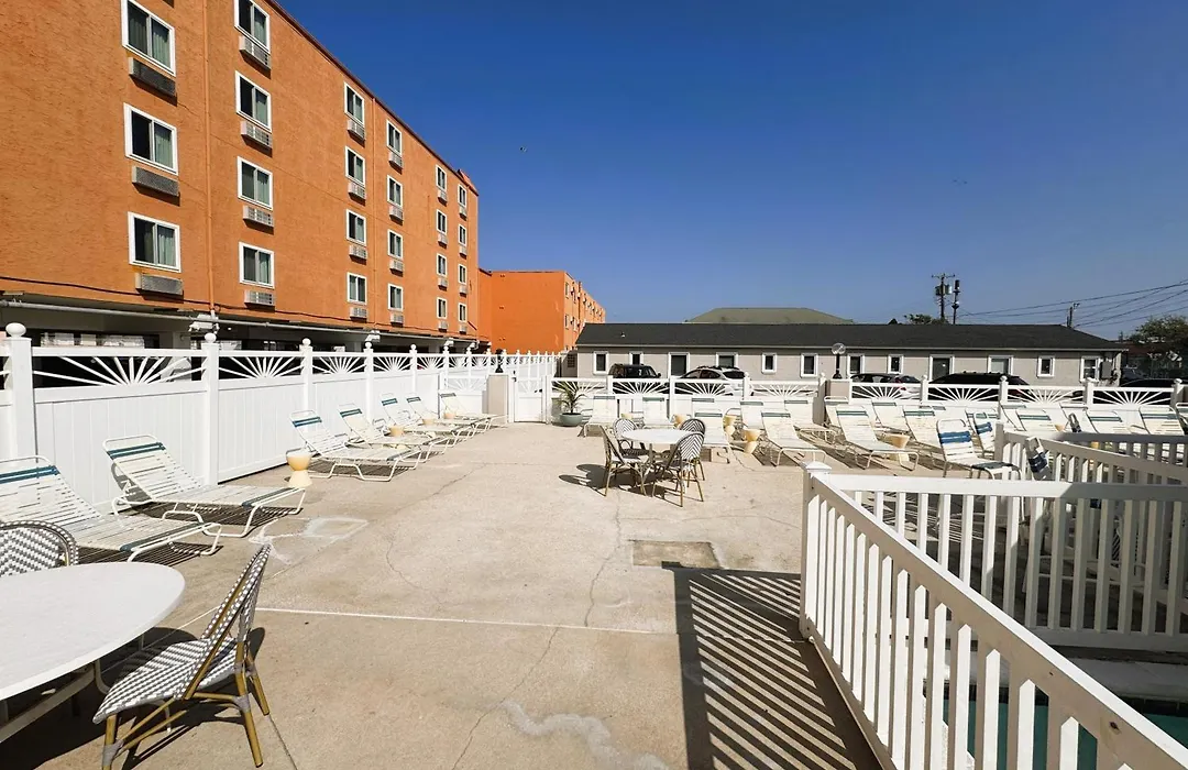 Oceanic Hotel-1